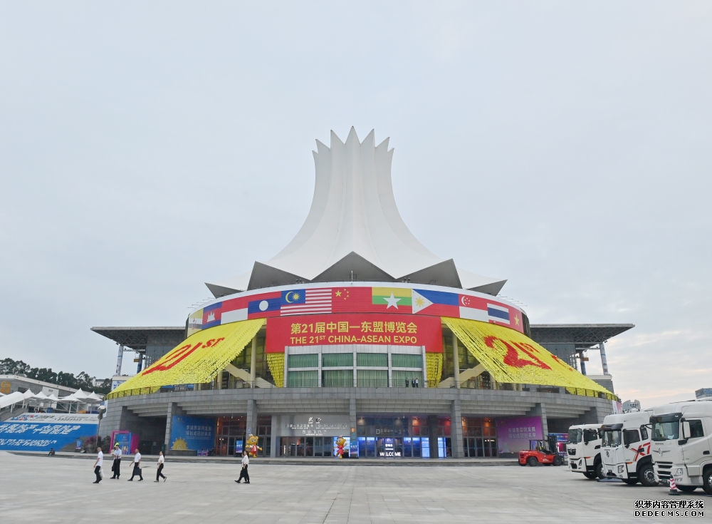 文旅市场燃动青春 “夏日经济”红红火火